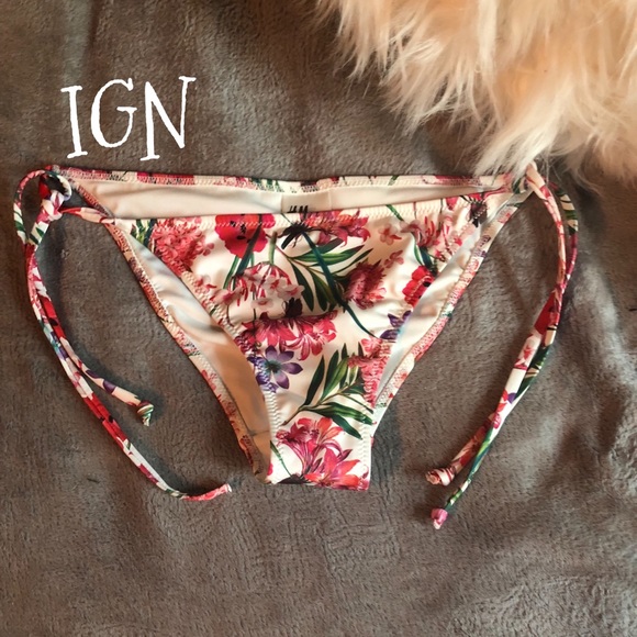 Swim Suit Bottoms - Picture 1 of 1